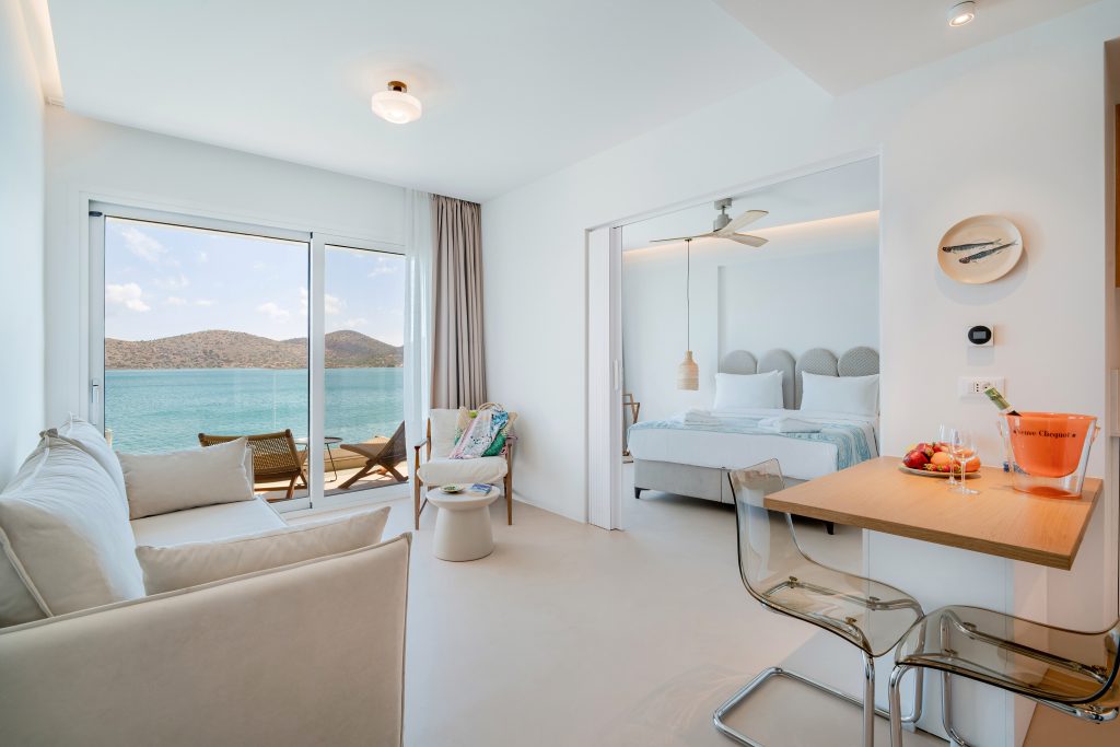 Apartment in central Elounda